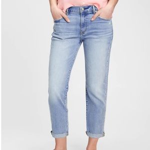 GAP: Girlfriend Jeans